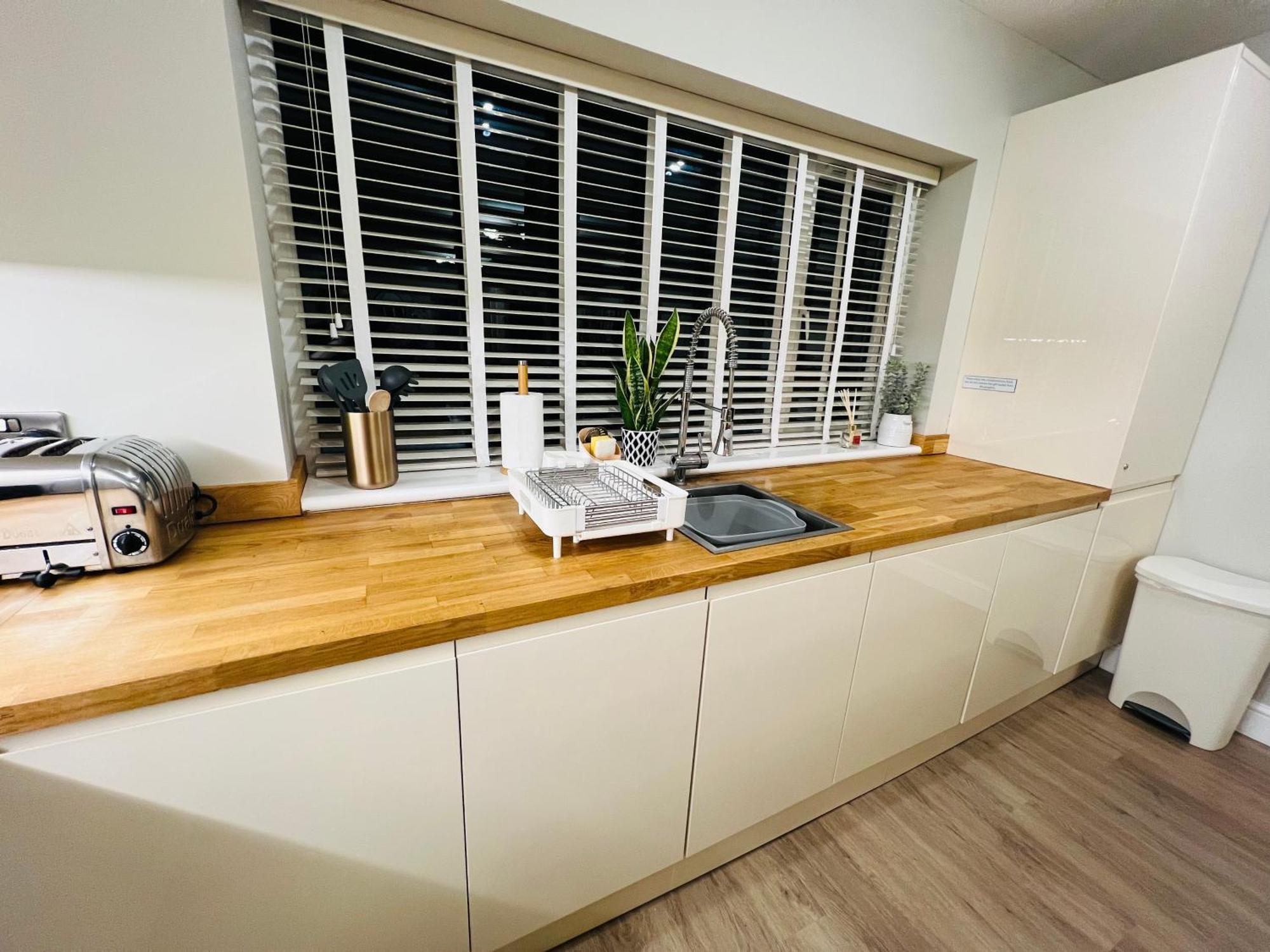The Duplex Margate With Deck & Living Space Air Conditioning Zewnętrze zdjęcie
