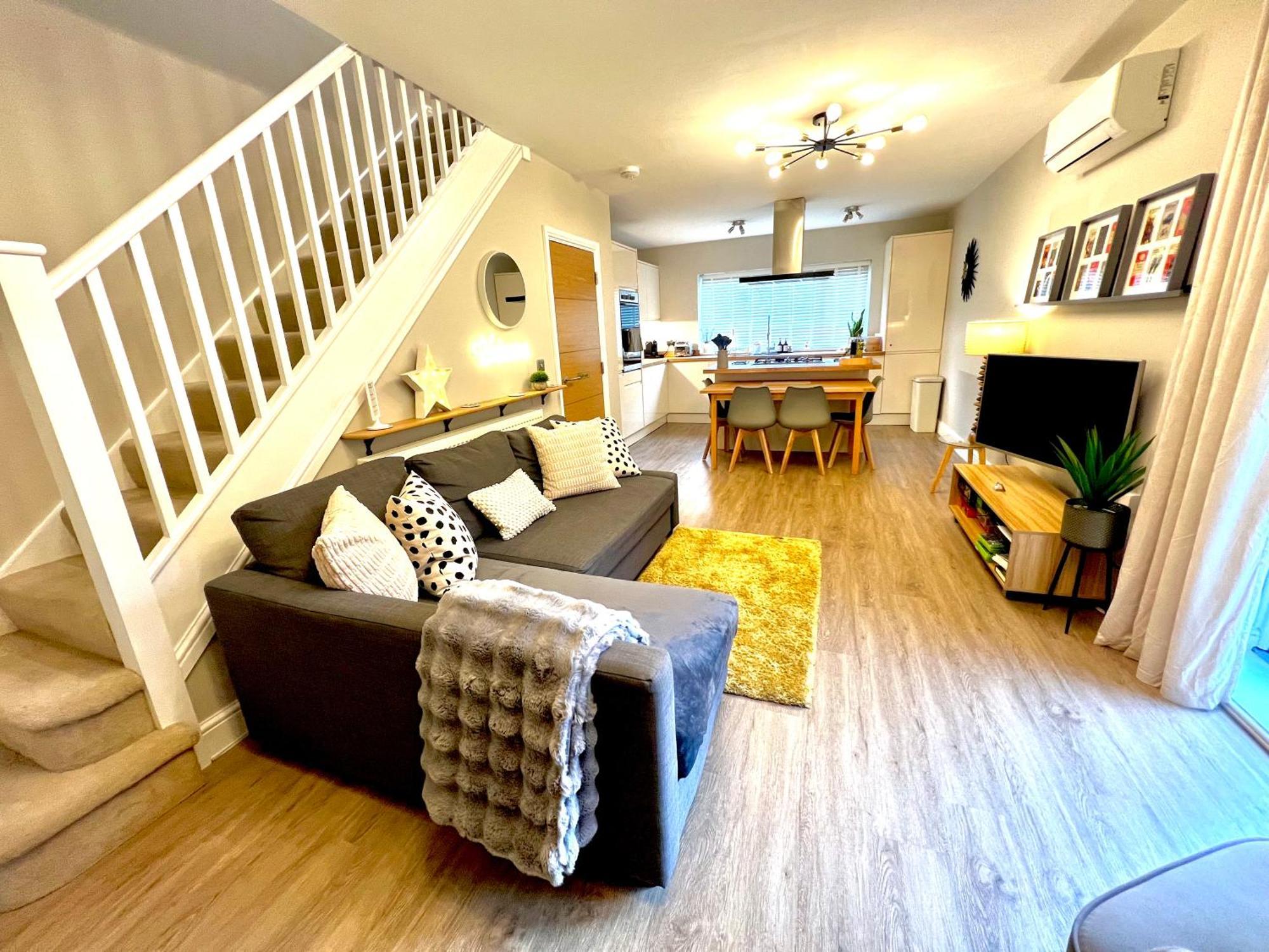 The Duplex Margate With Deck & Living Space Air Conditioning Zewnętrze zdjęcie