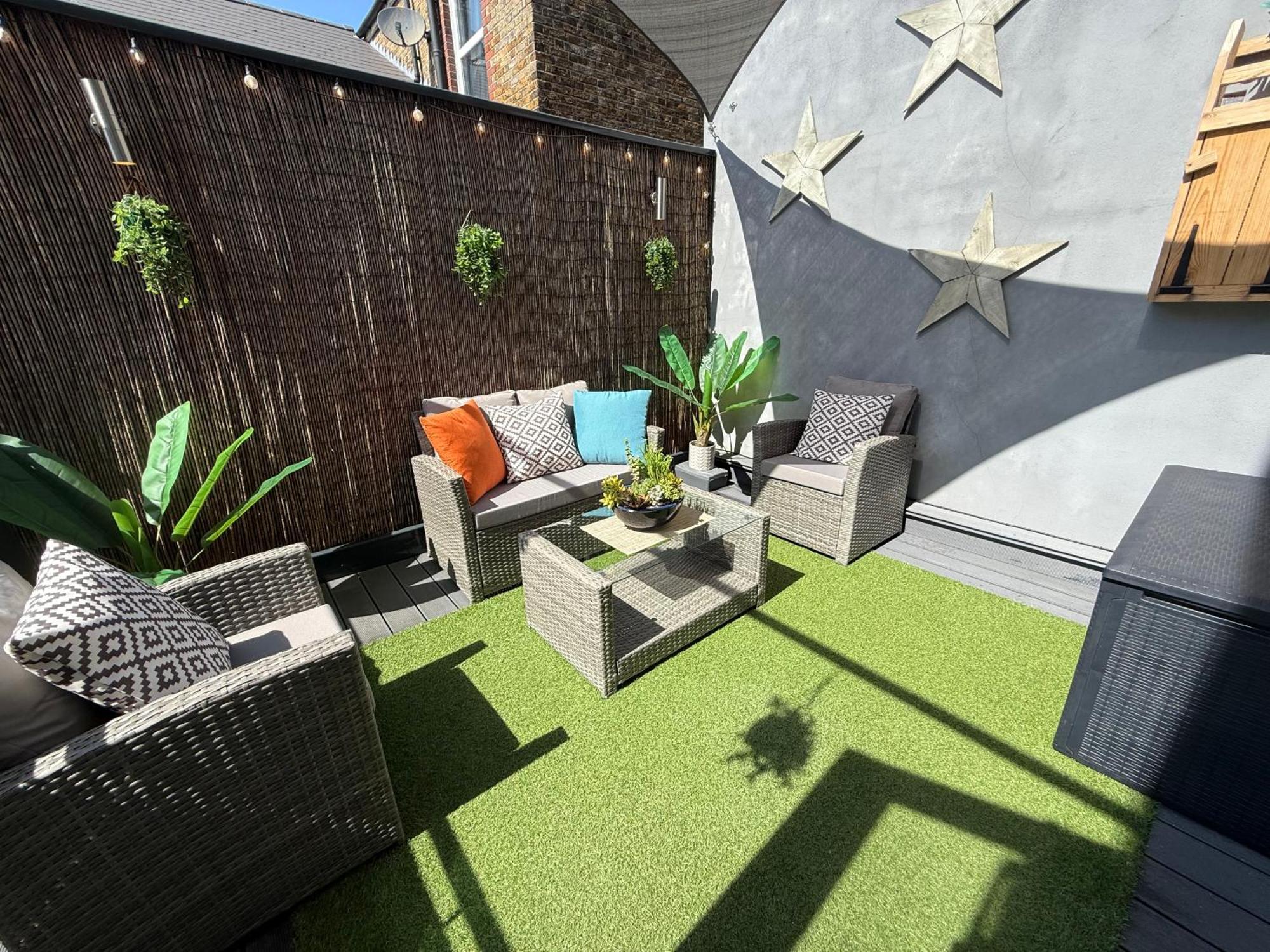 The Duplex Margate With Deck & Living Space Air Conditioning Zewnętrze zdjęcie